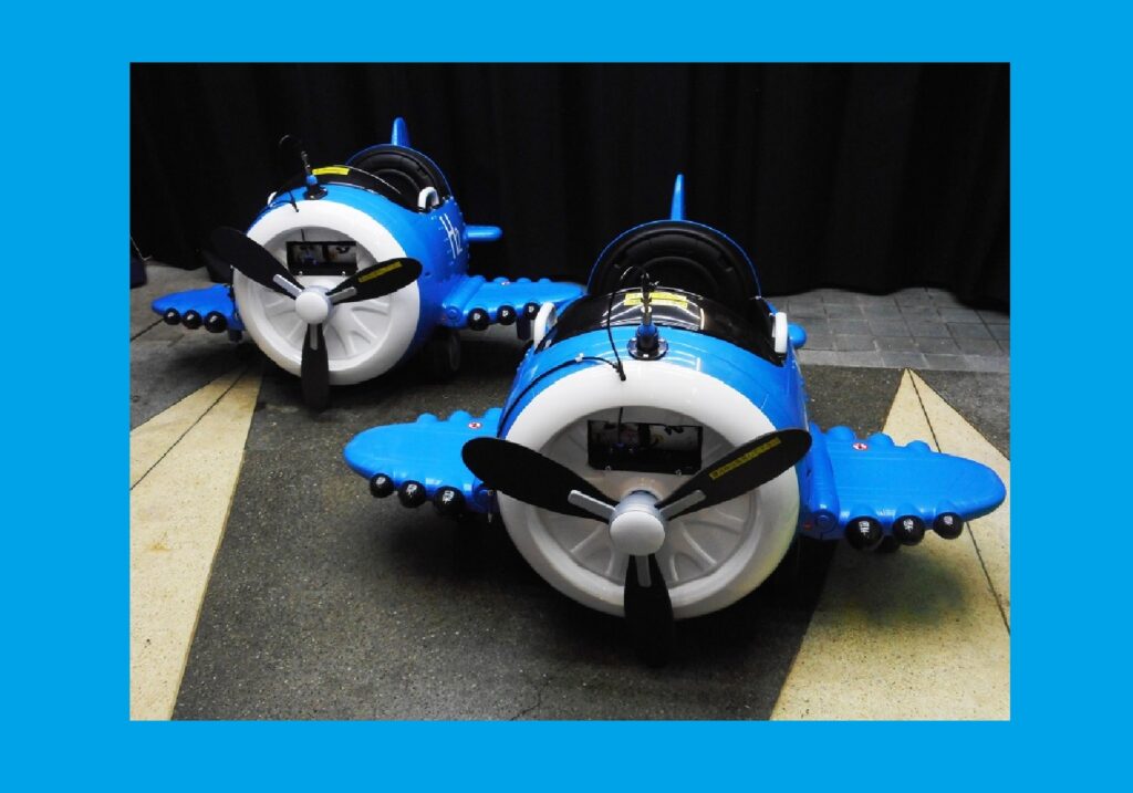 水素 燃料電池 飛行機 遊具 （L100ｃｍ、Ｗ125ｃｍ、Ｈ70ｃｍ、体重30ｋｇまで乗車可能。）1 1
