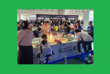 自転車発電スロットカーレース(フォーミュラーEV会場。東京都様GXブース)